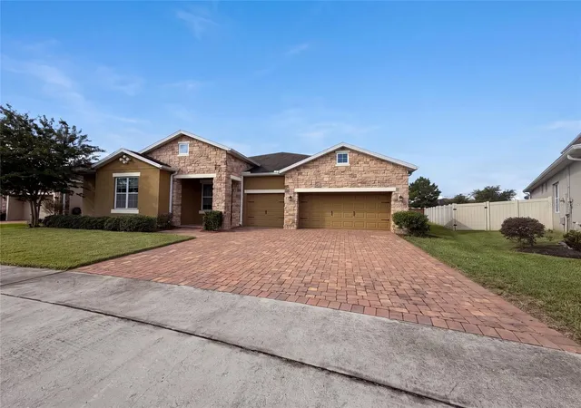 1st image of 918 Blackthorn Dr, Apopka, FL 32703 | MLS# O6430516