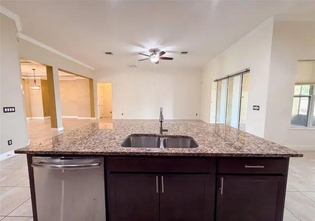 28th image of 918 Blackthorn Dr, Apopka, FL 32703 | MLS# O6430516