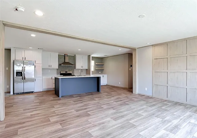 Photo 3 of Manufactured home for sale at 1626 Tarpon Blvd, Saint Cloud, FL 34771 | MLS# O6430522 | Listing updated on 2026-08-25
