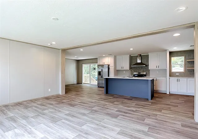 Photo 4 of Manufactured home for sale at 1626 Tarpon Blvd, Saint Cloud, FL 34771 | MLS# O6430522 | Listing updated on 2026-08-25