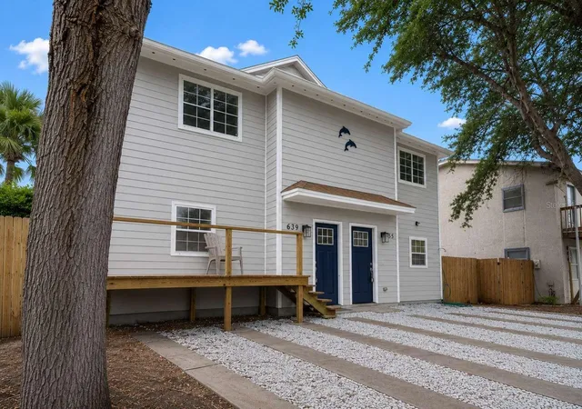 2nd image of 635 6th Ave S, Jacksonville Beach, FL 32250 | MLS# TB8535633