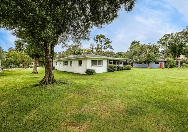 32nd image of 936 N Riverhills Dr, Temple Terrace, FL 33617 | MLS# TB8535651