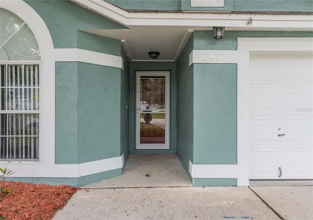 Photo 3 of Single family home for sale at 1695 Lakeside Dr, Bartow, FL 33830 | MLS# TB8535652 | Listing updated on 2026-08-28