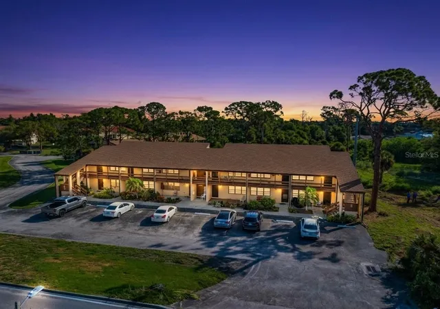 33rd image of 8 Quails Run Blvd #4, Englewood, FL 34223 | MLS# C7529185