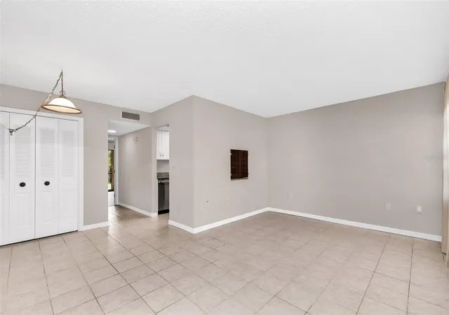 4th image of 8 Quails Run Blvd #4, Englewood, FL 34223 | MLS# C7529185