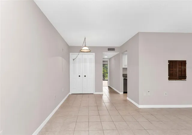 5th image of 8 Quails Run Blvd #4, Englewood, FL 34223 | MLS# C7529185