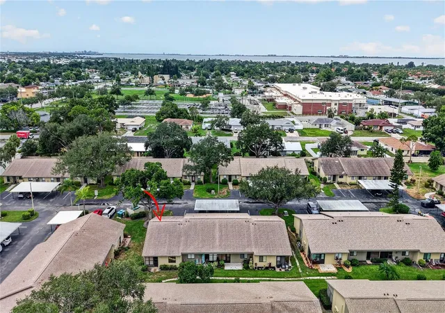 Photo 3 of Condo for sale at 2707 60th Avenue Ter W, Bradenton, FL 34207 | MLS# A4702010 | Listing updated on 2026-08-13