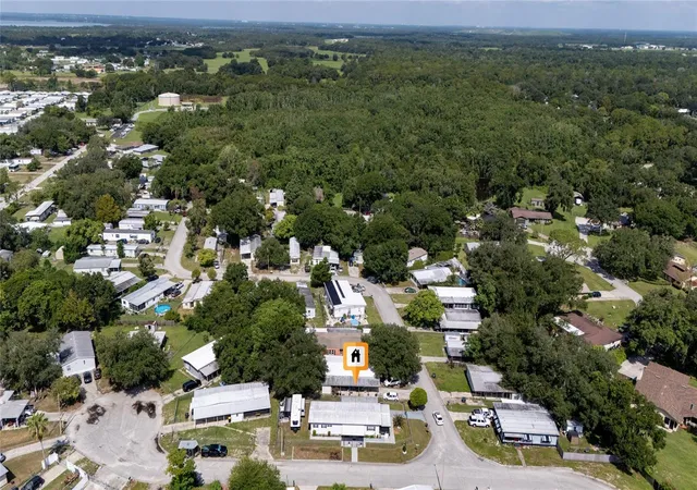 Photo 3 of Manufactured home for sale at 24 Flamingo Blvd, Winter Haven, FL 33880 | MLS# S5154988 | Listing updated on 2026-09-14