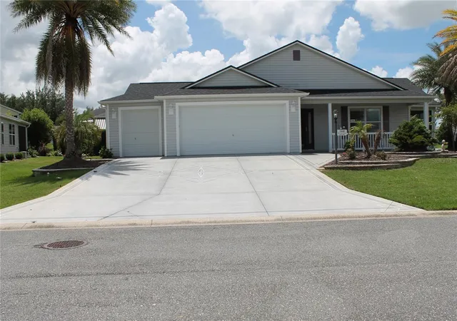 Single family home for sale at 2440 Kate Hl St, THE VILLAGES, FL 32162 | MLS# G5116031