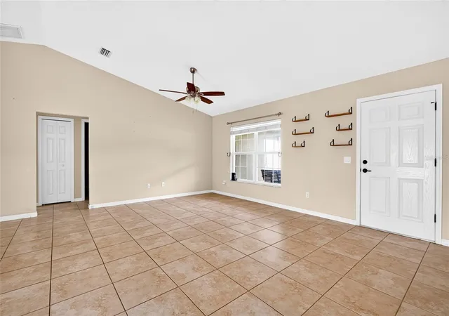 Photo 4 of Single family home for sale at 1437 NE 161st Place, Citra, FL 32113 | MLS# O6430554 | Listing updated on 2026-08-30
