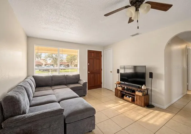 Photo 4 of Single family home for sale at 205 Miller Mac Rd, Apollo Beach, FL 33572 | MLS# TB8535669 | Listing updated on 2026-09-20