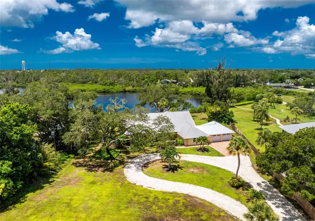 1st image of 200 S Oxford Dr, Englewood, FL 34223 | MLS# D6148291