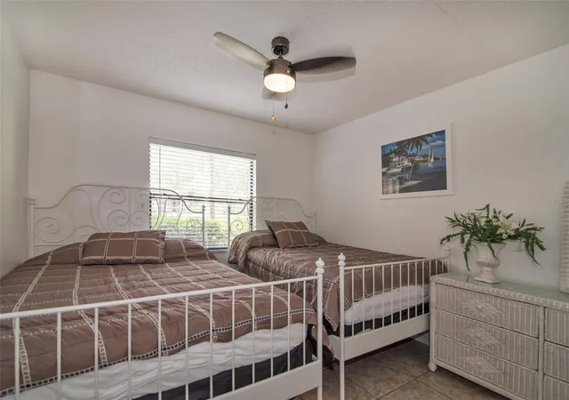 Listing Photo 3 - Condo for sale in building located at 4601 46Th St Ct W, BRADENTON, FL 34210 - Unit #103B