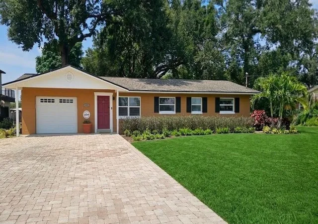 Photo 1 of Single family home for sale at 1903 Simonton Ave, Orlando, FL 32806 | MLS# O6430568 | Listing updated on 2026-08-21