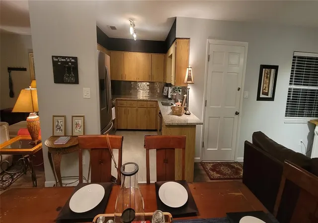 Photo 4 of Single family home for sale at 1903 Simonton Ave, Orlando, FL 32806 | MLS# O6430568 | Listing updated on 2026-08-21
