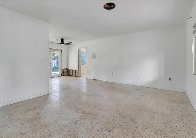 Photo 3 of Single family home for sale at 13420 SE 122nd Place, Ocklawaha, FL 32179 | MLS# G5116037 | Listing updated on 2026-09-08