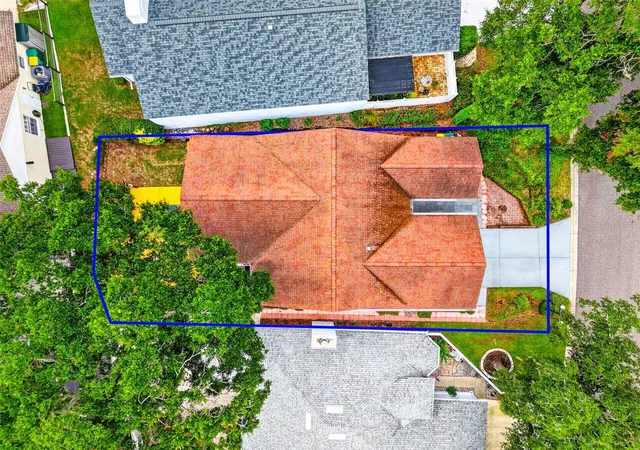 Photo 3 of Single family home for sale at 57 Townhill Dr, Eustis, FL 32726 | MLS# G5116039 | Listing updated on 2026-09-13