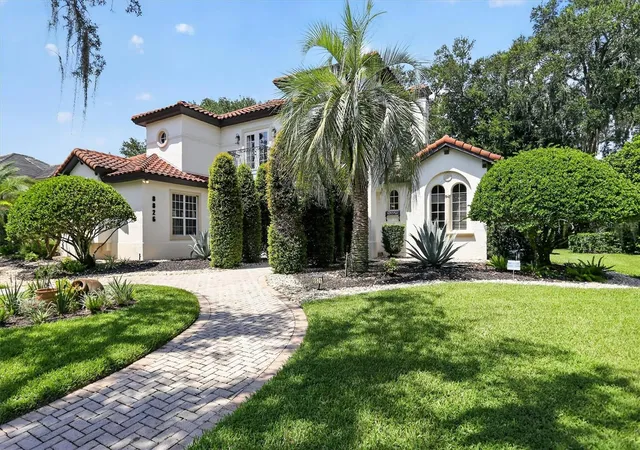 Photo 2 of Single family home for sale at 8826 Southern Breeze Dr, Orlando, FL 32836 | MLS# O6430588 | Listing updated on 2026-09-07
