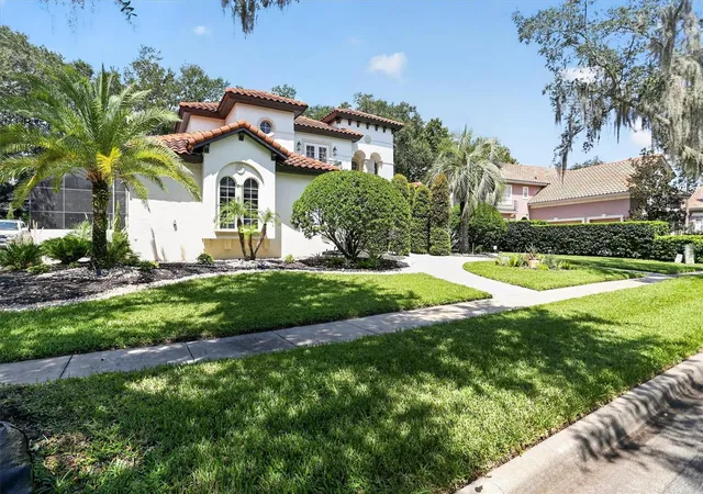 Photo 3 of Single family home for sale at 8826 Southern Breeze Dr, Orlando, FL 32836 | MLS# O6430588 | Listing updated on 2026-09-07
