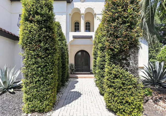 Photo 4 of Single family home for sale at 8826 Southern Breeze Dr, Orlando, FL 32836 | MLS# O6430588 | Listing updated on 2026-09-07