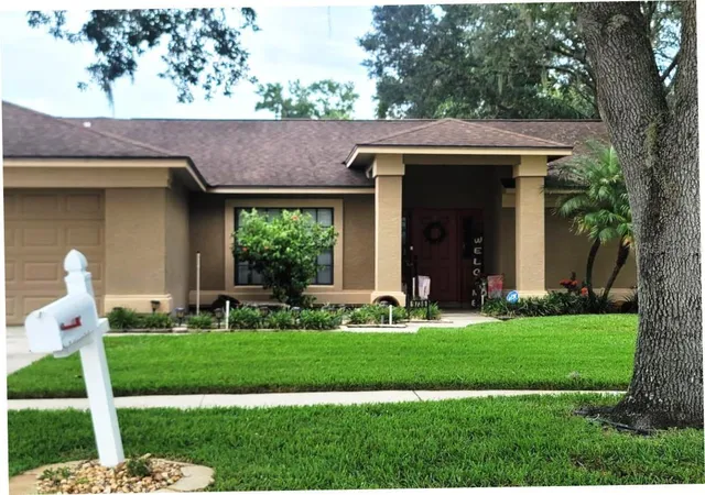 2nd image of 9736 Cypress Shadow Ave, Tampa, FL 33647 | MLS# TB8535714