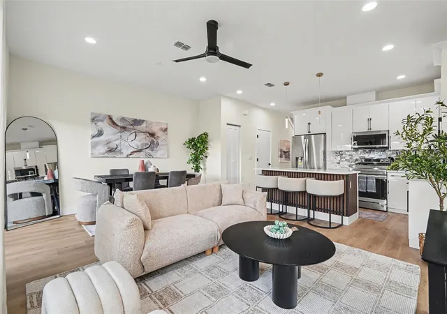 4th image of 3601 N 52Nd St, Tampa, FL 33619 | MLS# TB8535715