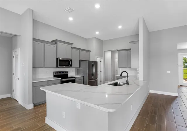 3rd image of 13483 Lake Gallagher Dr, Dover, FL 33527 | MLS# TB8535716