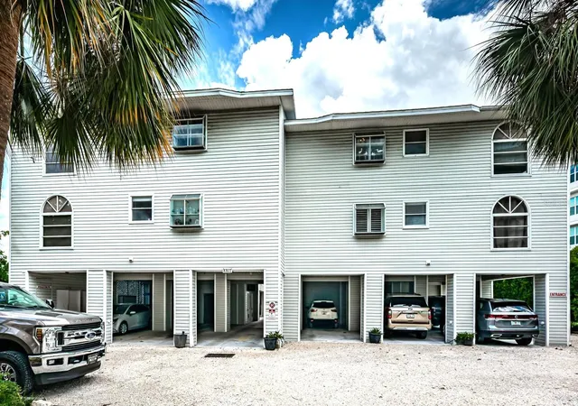 2nd image of 20019 Gulf Blvd #9, Indian Shores, FL 33785 | MLS# TB8535720