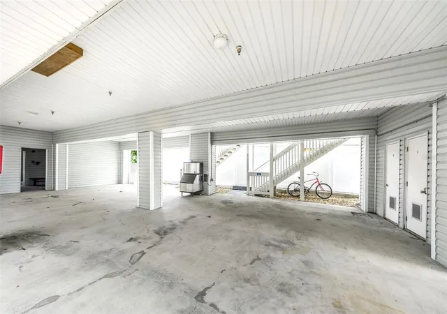 2nd image of 20019 Gulf Blvd, Indian Shores, FL 33785