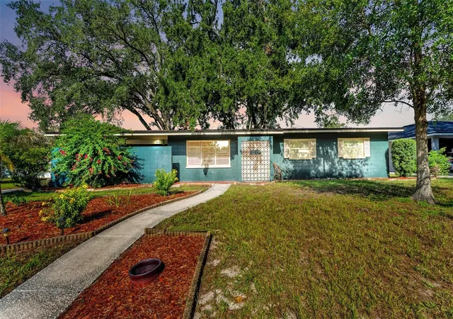 Photo 1 of Single family home for sale at 1733 Fredricksburg Ave, Lakeland, FL 33803 | MLS# L4964009 | Listing updated on 2026-10-09