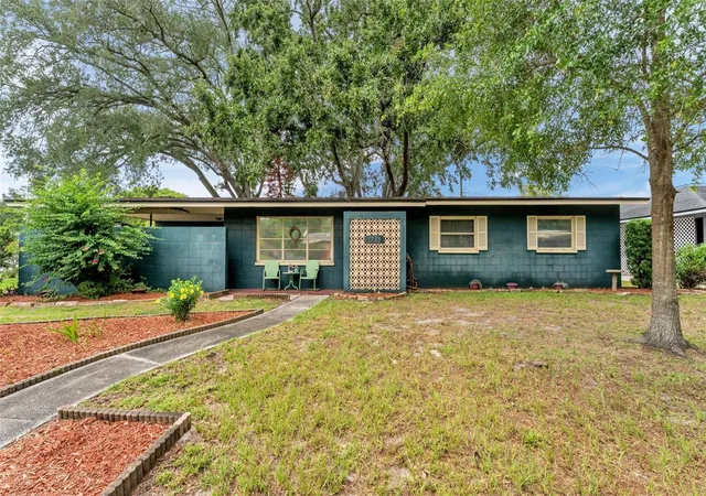 Photo 1 of Single family home for sale at 1733 Fredricksburg Ave, Lakeland, FL 33803 | MLS# L4964009 | Listing updated on 2026-10-09