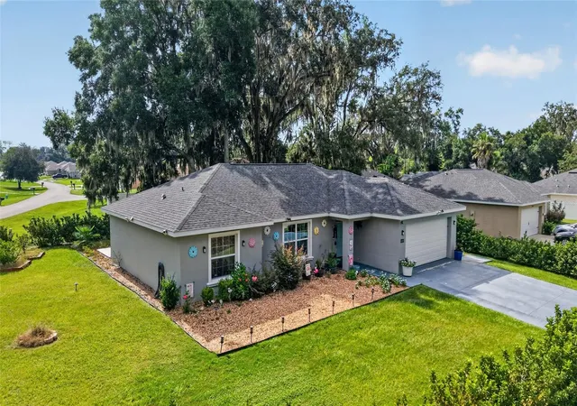 Photo 4 of Single family home for sale at 10097 SW 78th Court, Ocala, FL 34476 | MLS# OM729731 | Listing updated on 2026-08-06