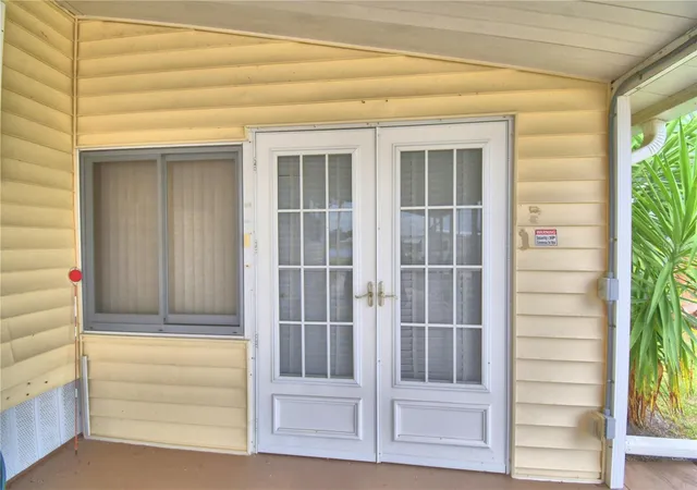 Photo 3 of Manufactured home for sale at 4234 Rolling Oaks Dr, Winter Haven, FL 33880 | MLS# P4939511 | Listing updated on 2026-08-05