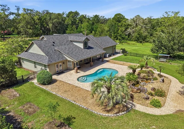 3rd image of 21158 Nw County Road 2054, Alachua, FL 32615 | MLS# GC542467