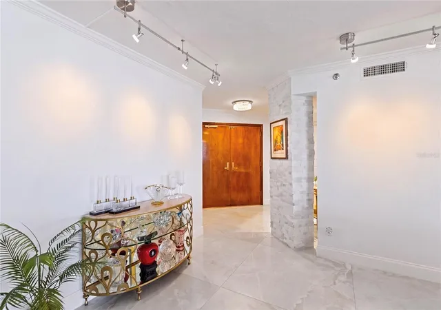 4th image of 1660 Gulf Blvd #PH1, Clearwater Beach, FL 33767 | MLS# TB8535742