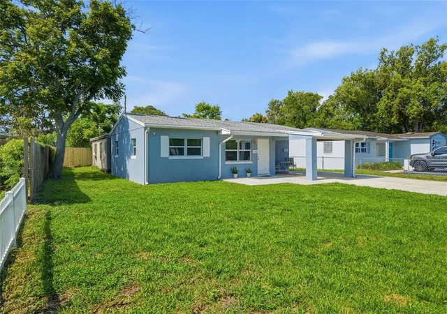 Photo 2 of Single family home for sale at 6252 Massachusetts Ave, New Port Richey, FL 34653 | MLS# OM729734 | Listing updated on 2026-08-14
