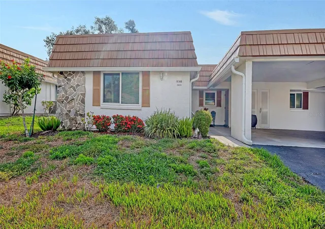 Photo 1 of Single family home for sale at 2623 Riverbluff Pkwy #V144, Sarasota, FL 34231 | MLS# A4702051 | Listing updated on 2026-09-15
