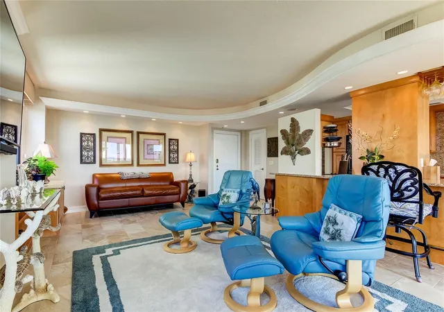 Listing Photo 5 - Condo for sale in building located at 3820 Gulf Blvd, St. Pete Beach, FL 33706 - Unit #608