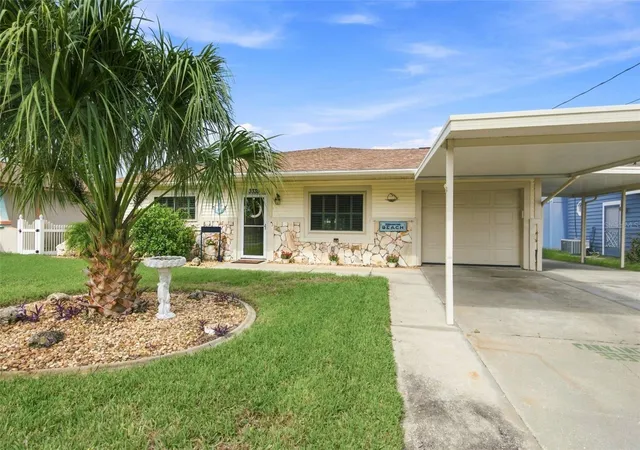 Photo 1 of Single family home for sale at 3339 Poinsettia Dr, Hernando Beach, FL 34607 | MLS# W7888253 | Listing updated on 2026-10-08