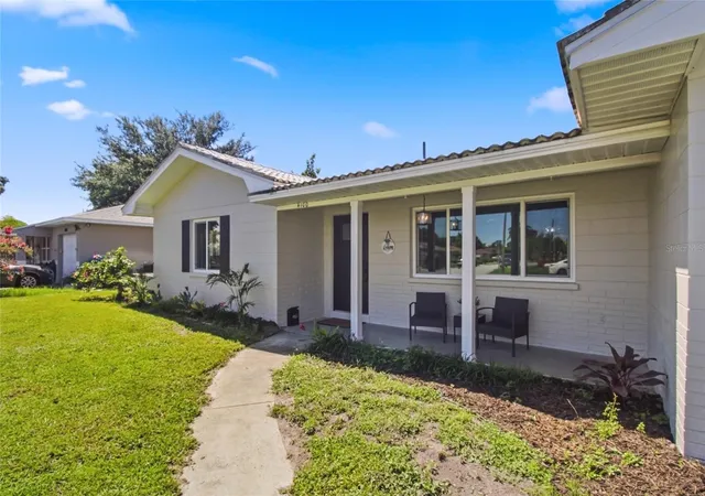 Photo 2 of Single family home for sale at 4100 18th Avenue N, Saint Petersburg, FL 33713 | MLS# TB8535795 | Listing updated on 2026-08-31