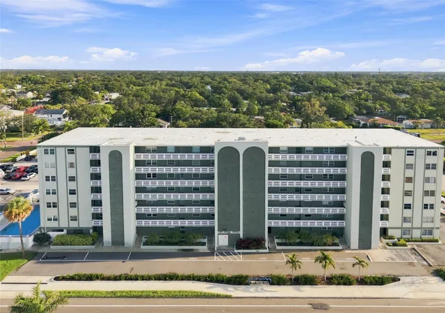 2nd image of 7321 Central Ave #208, St Petersburg, FL 33710 | MLS# TB8535797
