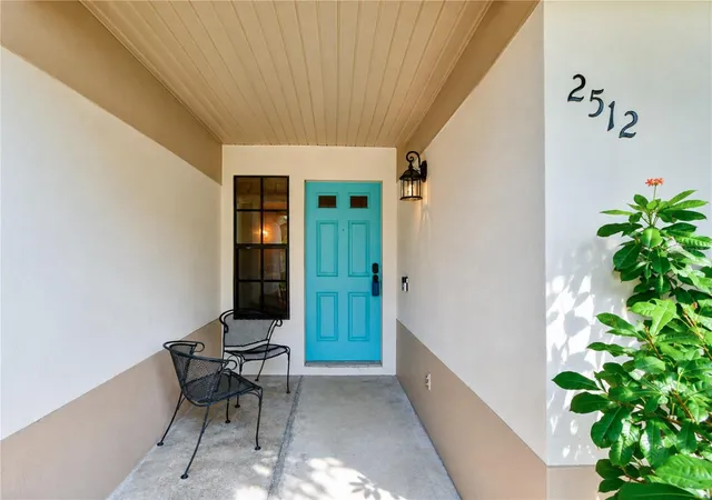 30th image of 2512 Wrencrest Cir, Valrico, FL 33596 | MLS# TB8535808