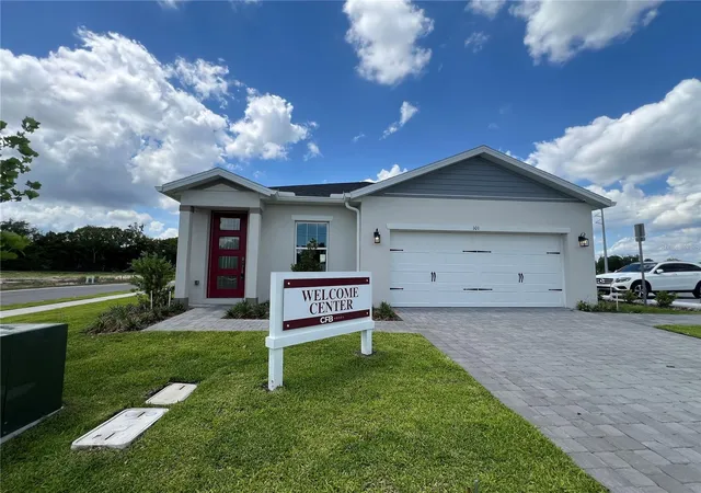 Single family home for sale at 101 Elena Lavin Cir, Orlando, FL 32807 | MLS# O6430683 | Listing updated on 2026-08-05