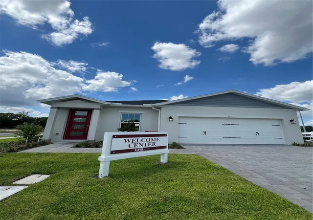 Photo 1 of Single family home for sale at 101 Elena Lavin Cir, Orlando, FL 32807 | MLS# O6430683 | Listing updated on 2026-08-05