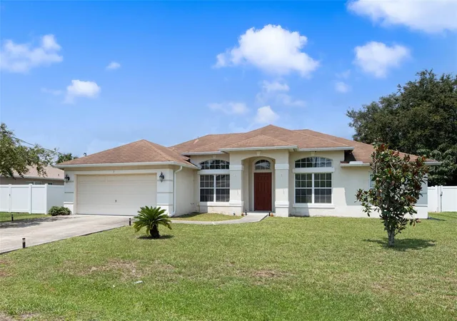 Photo 1 of Single family home for sale at 7 Phoenix Ln, Palm Coast, FL 32164 | MLS# FC320437 | Listing updated on 2026-10-25