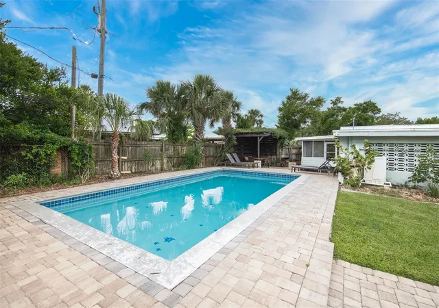 Photo 3 of Single family home for sale at 159 Southwind (pool Home) Cir, Saint Augustine, FL 32080 | MLS# FC320438 | Listing updated on 2026-10-10
