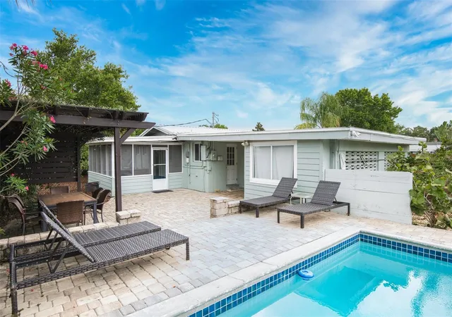 Photo 3 of Single family home for sale at 159 Southwind (pool Home) Cir, Saint Augustine, FL 32080 | MLS# FC320438 | Listing updated on 2026-10-10
