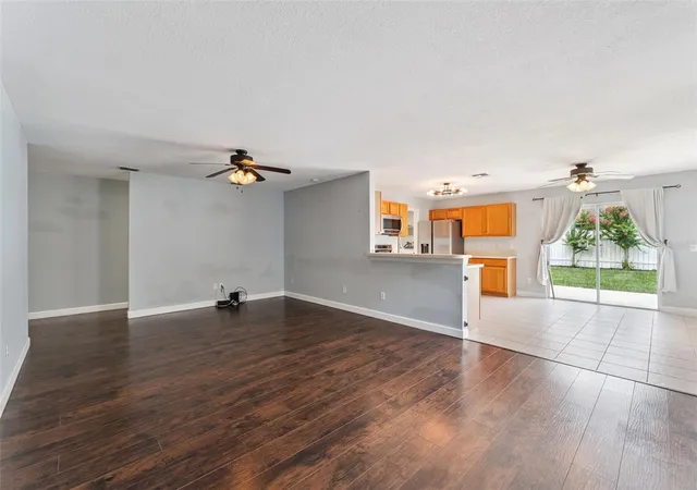 5th image of 825 Clifton Hills St, Orlando, FL 32828 | MLS# O6430691