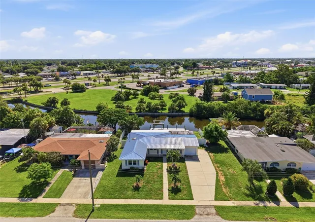Photo 2 of Single family home for sale at 181 Duxbury Ave, Port Charlotte, FL 33952 | MLS# A4702063 | Listing updated on 2026-09-14