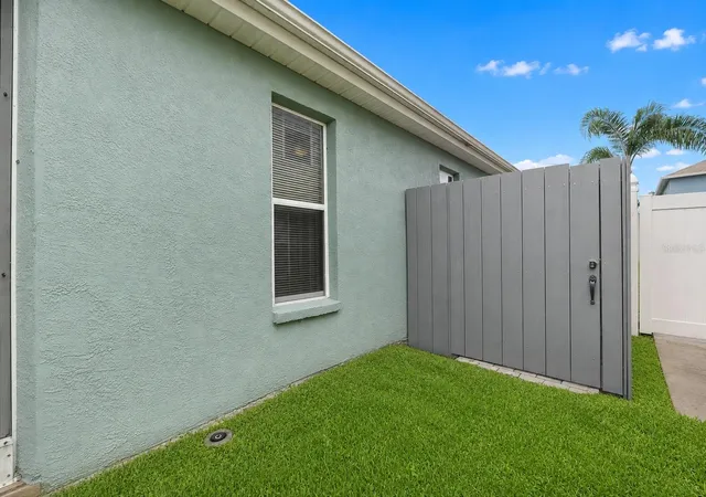Photo 4 of Single family home for sale at 8620 Persea Ct, Trinity, FL 34655 | MLS# W7888255 | Listing updated on 2026-08-08